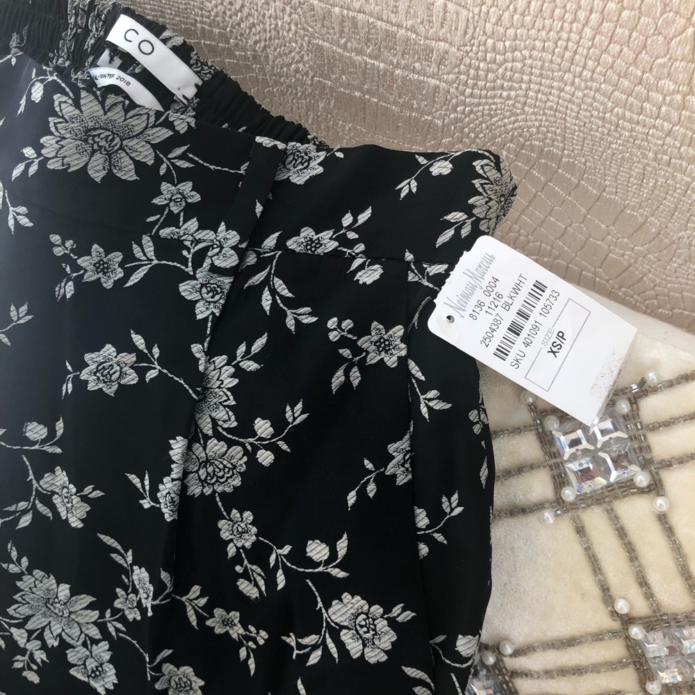 Black & white CO pants